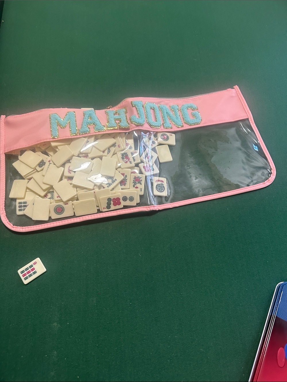 Travel Mahjong Tile Set with Clear Carry Case